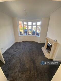 Lounge Room/ Tv Room
