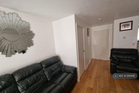 Lounge/ Dining Area