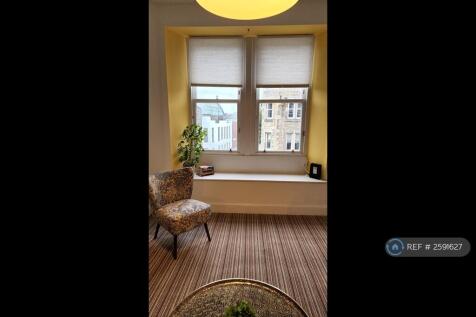 Bay Windows In Living Room