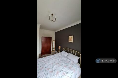 Large Wardrobe In Bedroom