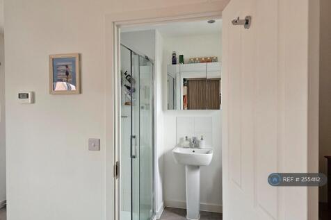 Master Bedroom Ensuite
