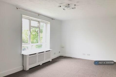Spacious Lounge
