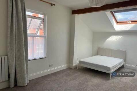 Bedroom 1, 1st Floor