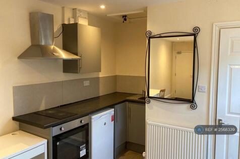 Studio 7 - Available On 19th October £750