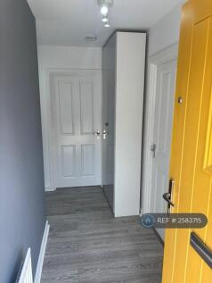 Entrance/Hallway