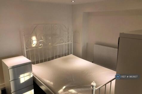 Double Bed 