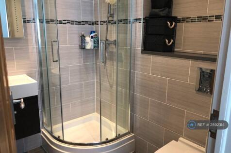 En Suite Bathroom