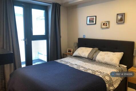 Smaller Bedroom