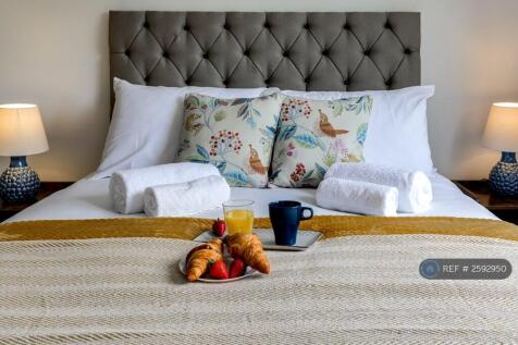 Double Bedroom Kingsize Bed