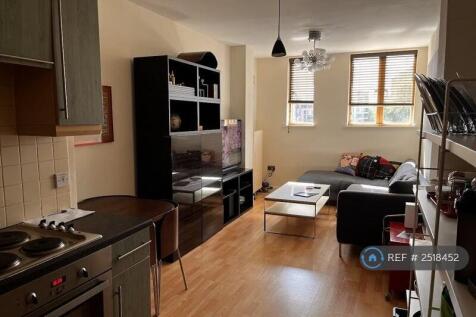 Kitchen &amp; Living Room