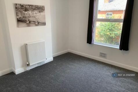 Bedroom 1 - Master
