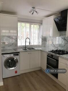 Lovely, Modern, Bright Open Plan Kitchen
