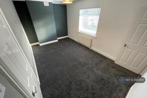 Master Double Bedroom Front