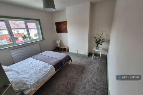 Front Bedroom 