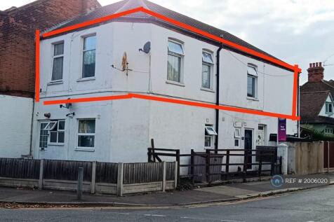 Spacious Two Bedrooms Flat 