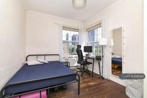 Master Double Bedroom With Dual Aspect