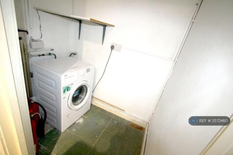 Utility Room With Washing Machine