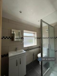 Fl Bathroom 2