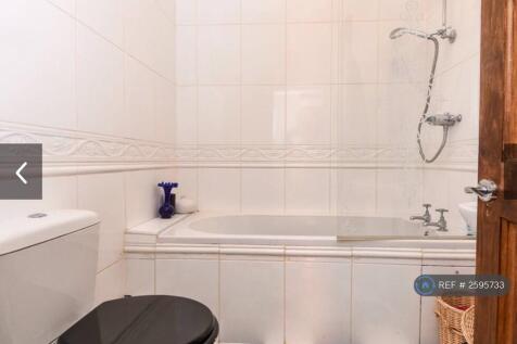 Large 2nd Bathroom Adjacent To Spare Bedroom