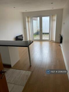Living/Dining Area