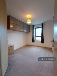 Bedroom 1b