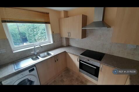 Kitchen     9&#39;5  x  7&#39;4