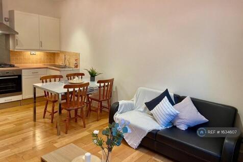 Open Plan Lounge/Kitchen