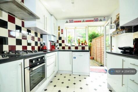 Kitchen (White Goods Included)