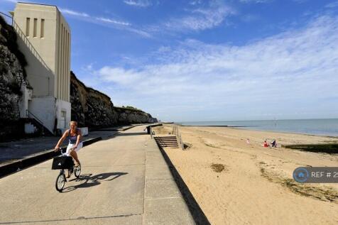Locally: Walpole Bay Beach-Life