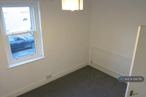 Front Bedroom 2