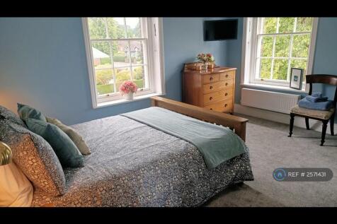 Bedroom 1, View 1