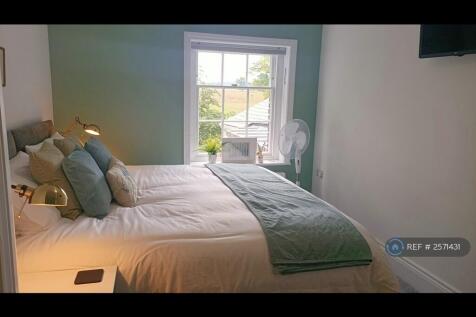 Bedroom 2, View 3
