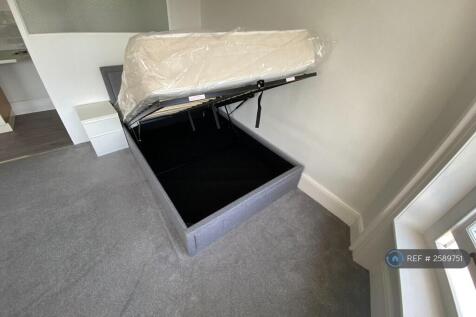 Flat 4 