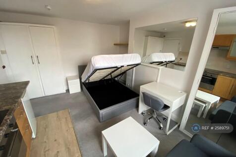 Flat 5 
