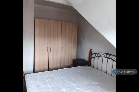 Bedroom 3 b