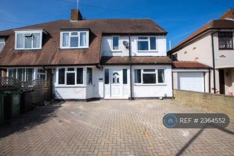 Off Street Parking Available On Driveway