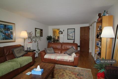 Large Bright Reception Room