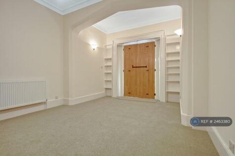 Bed/Reception Room