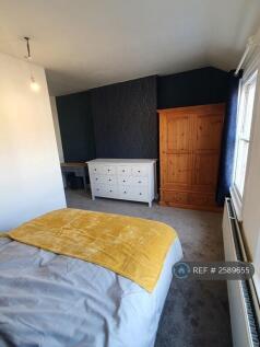 Bedroom 1 - Double