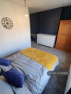 Bedroom 1 - Double