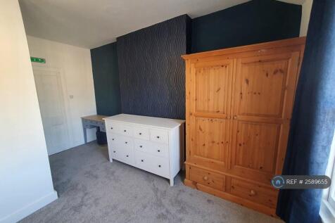 Bedroom 1 - Double