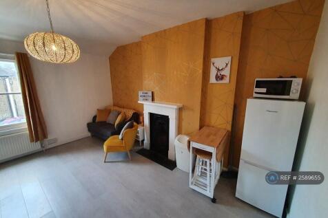 Shared Lounge/Kitchen/Diner