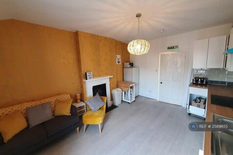 Shared Lounge/Kitchen/Diner