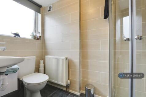 Top Floor Ensuite