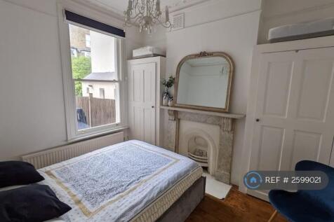 Built In Wardrobes
