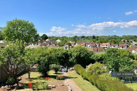 Front Garden &amp; Views 