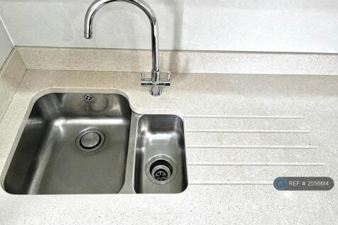 Quartz Countertops With Integrated Sink