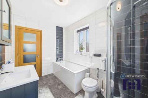 Jack And Jill Family Bathroom