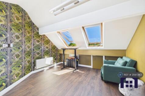 Loft Room / Office