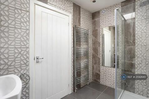 2nd Bathroom